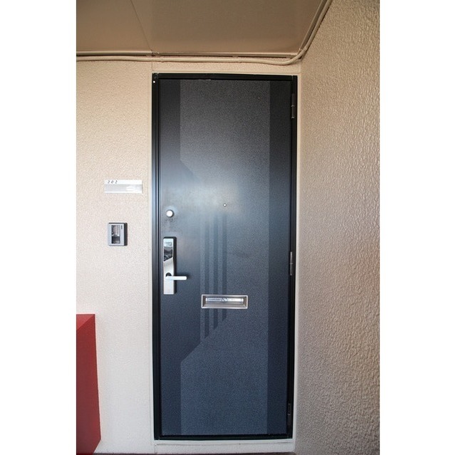 22030574