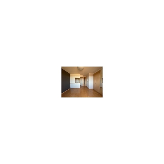 201310842
