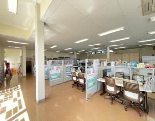 明るい店内へ是非お越し下さい！
お部屋探しの事、分からないことなど何でもご相談ください！