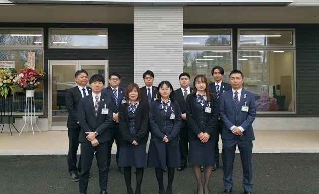 筑波大学前支店集合写真（コーポレートサイト用）